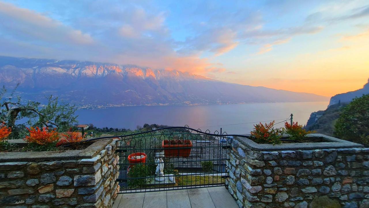 Casa Elka Residence Lake View And Pool By Garda Domus Mea Pieve  Eksteriør billede