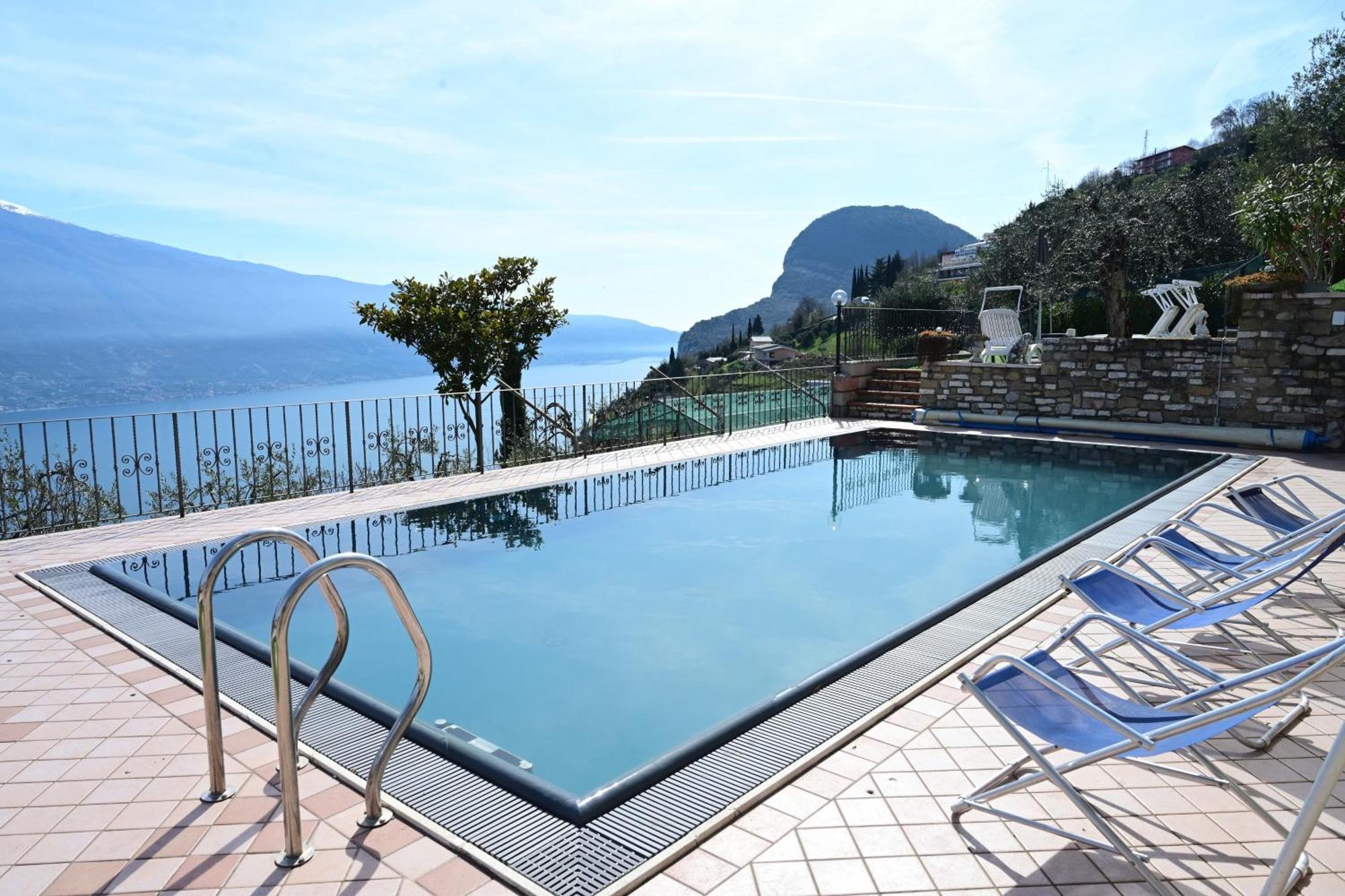 Casa Elka Residence Lake View And Pool By Garda Domus Mea Pieve  Eksteriør billede